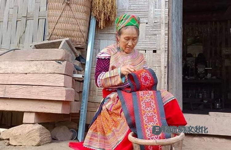 越南奠边府：传统服饰——南浦苗族妇女的骄傲