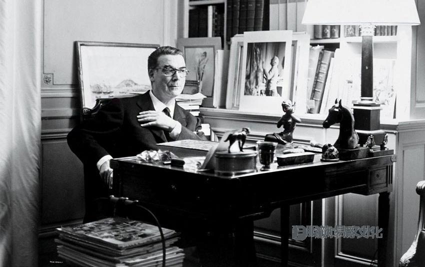 cristobalbalenciaga_main