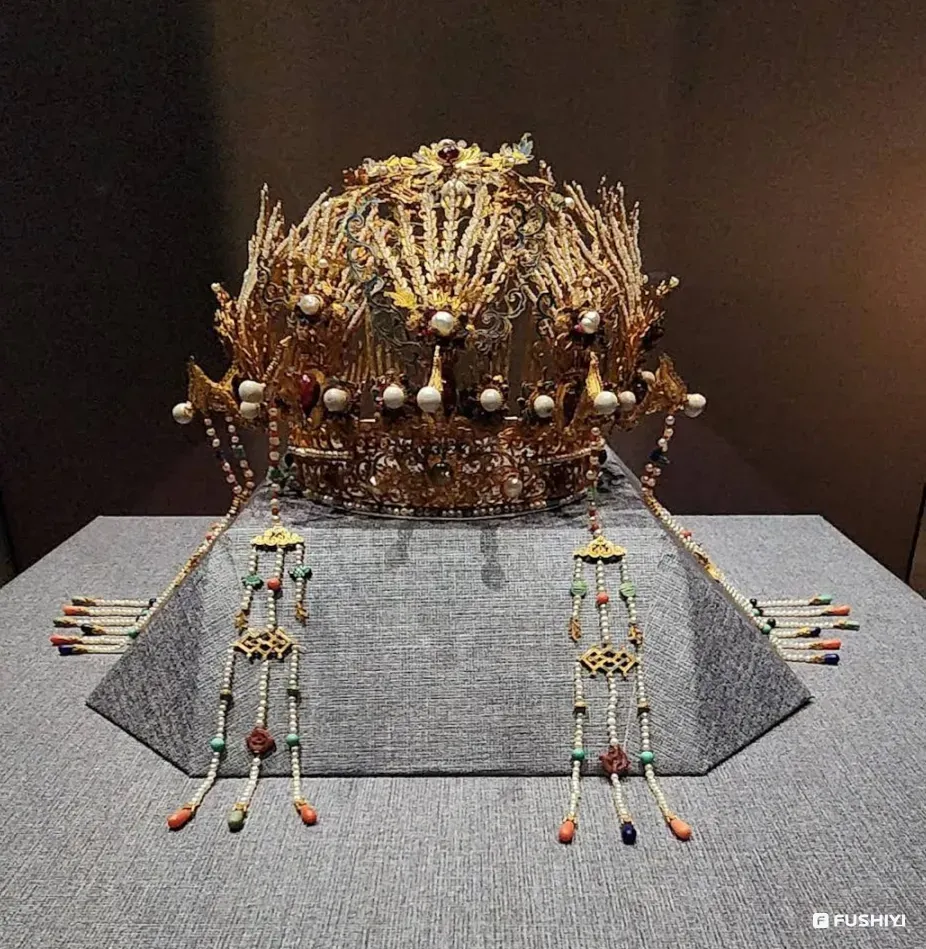 凤冠的历史及演变