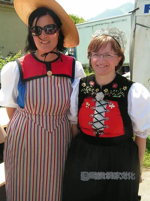 瑞士的民族传统服装,26 种民族服饰