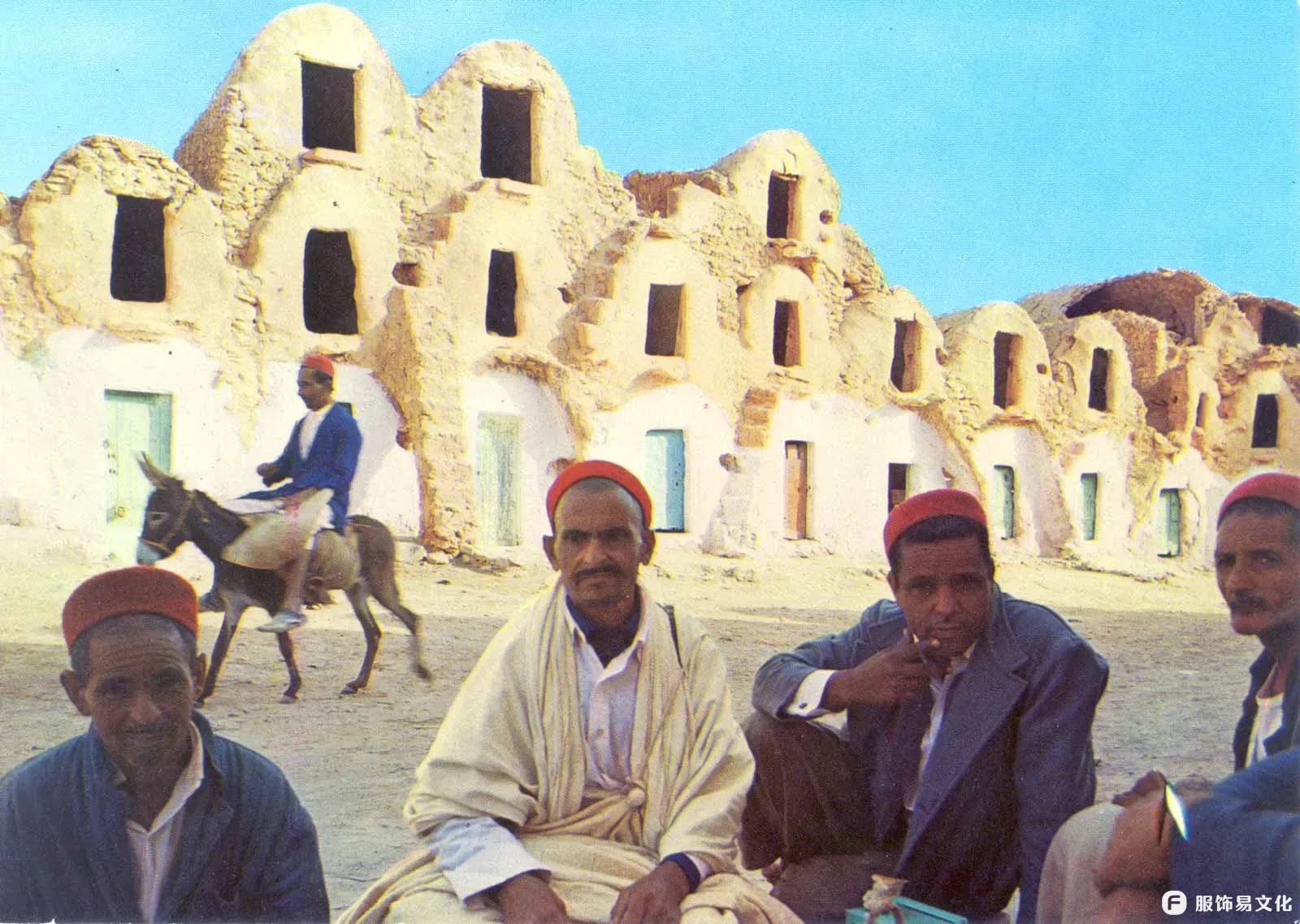 阿尔及利亚传统服饰-切奇亚（chechia）