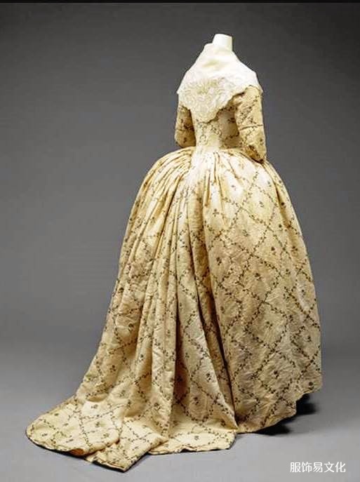 洛可可风格服装，1715-1785 年