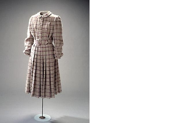 兔毛女童连衣裙，1943-44 年