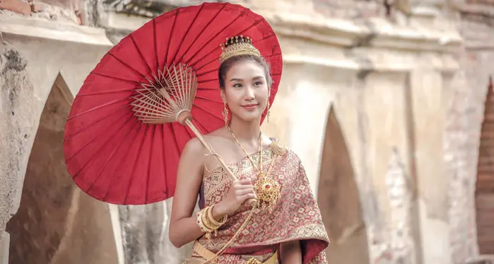泰国传统服饰：Sabai