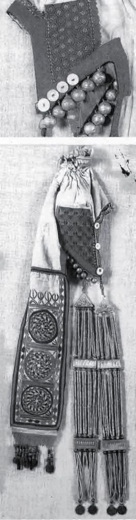 Kelek是吉尔吉斯斯坦妇女的民族头饰