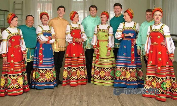 俄罗斯民族服装照片