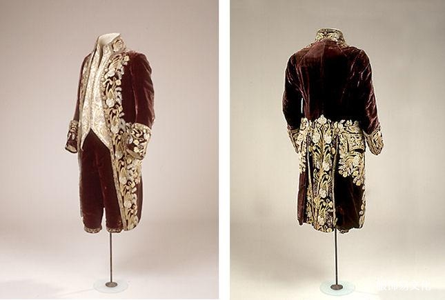 丹麦特使赠送的晚礼服，1804 年