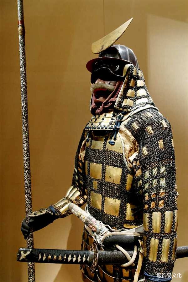日本武士盔甲的发展史