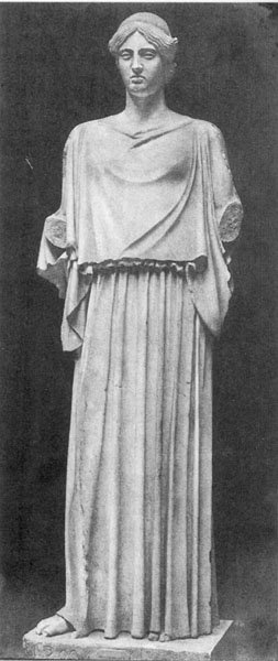 古希腊女性服装chiton、peplos 和 Himation