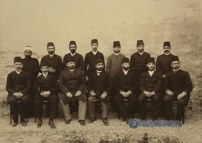 哈斯科伊（Hasköy）妇女医院医生合影