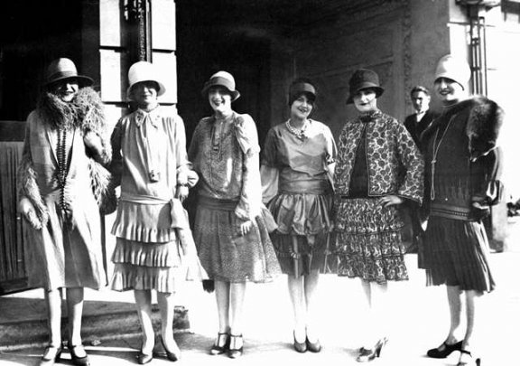 1920 年代至 1930 年代的时尚史