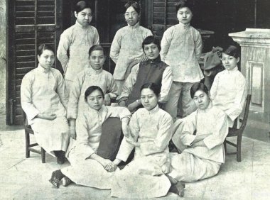 为什么校服在香港如此普遍?