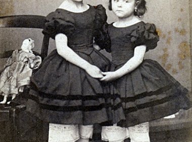 衬裙时代的鲁西永服装（1852-1870）