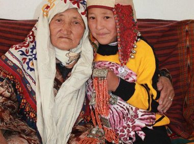 吉尔吉斯斯坦头饰穆尔加布的历史