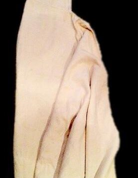 阿尔及利亚 Burnous – 带尖头兜帽的迷人斗篷