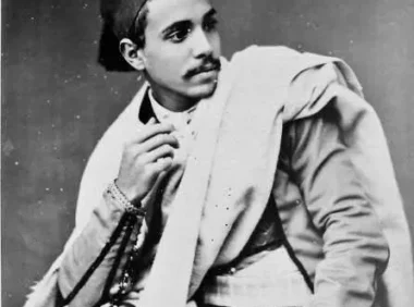 Burnous-阿尔及利亚传统服饰