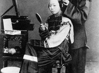 19世纪末中国女性服饰特点