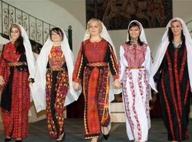 巴勒斯坦不同地区的传统服饰