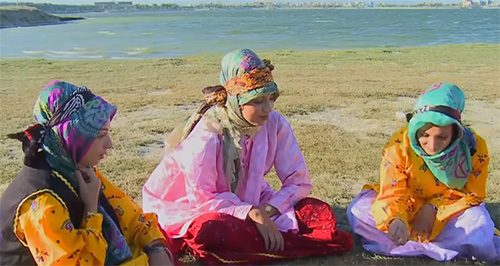 伊朗的传统服装